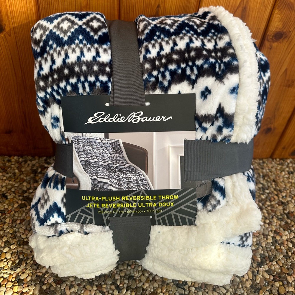 Eddie Bauer Ultra-Plush Reversible Throw 60x70in